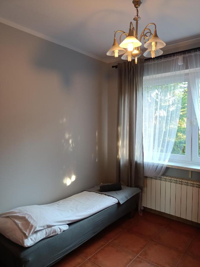 Pokoje Pod Swierkiem Swarzędz Exteriör bild
