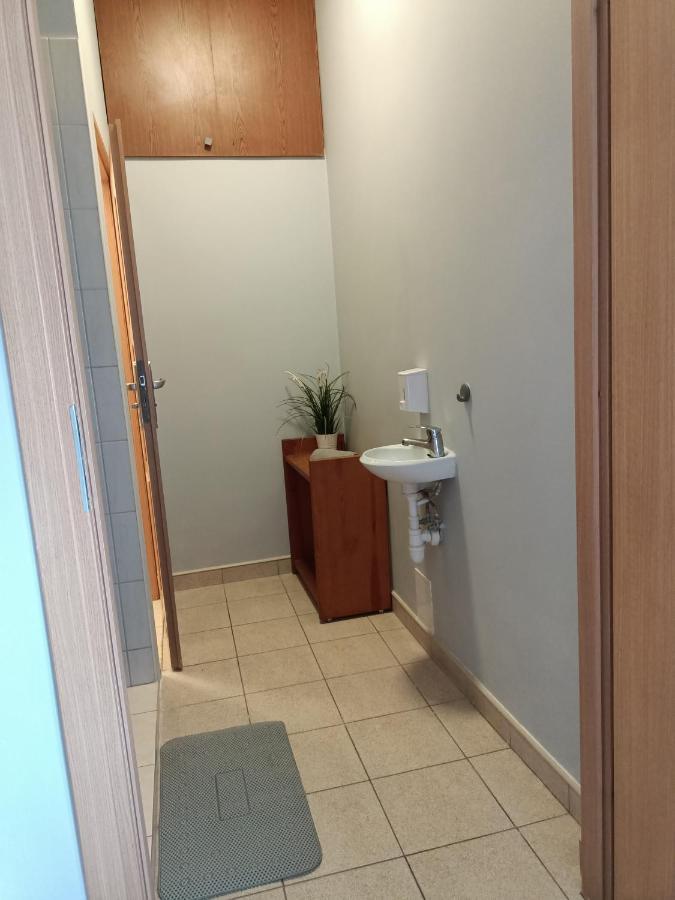 Pokoje Pod Swierkiem Swarzędz Exteriör bild